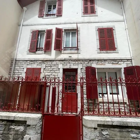 Cosy Avec Mezzanine En Plein Coeur De Biarritz, A 2 Pas De La - Fr-1-239-995 Lejlighed *